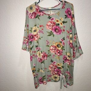 Crepas floral top with front tie